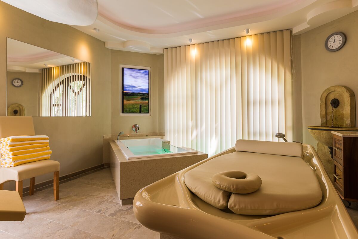 Modern spa vitality treatment room for pure relaxation at Hotel Das-Schmidt in Mörbisch on Lake Neusiedl