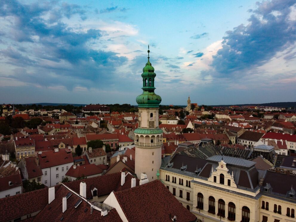 Entdecken Sie Sopron, die Brückenstadt zwischen Österreich und Ungarn © vasily-nemchinov-unsplash