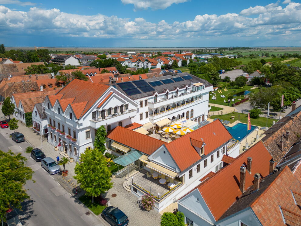 Drohnenaufnahmen vom Hotel Das-Schmidt im Burgenland © Manfred Sodia Photography