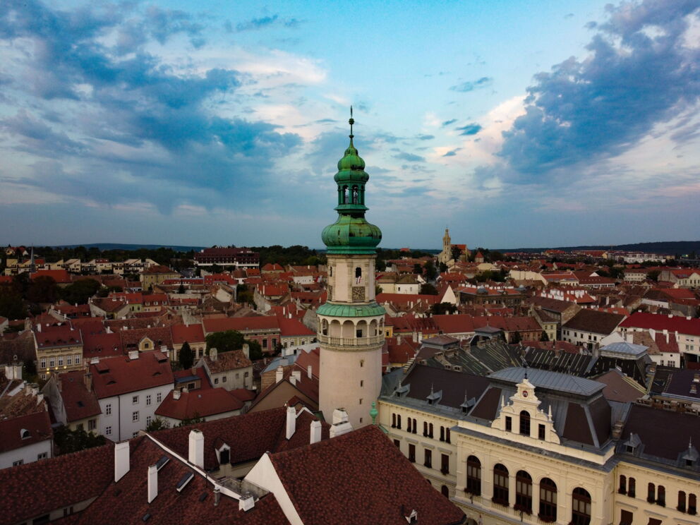 Entdecken Sie Sopron, die Brückenstadt zwischen Österreich und Ungarn © vasily-nemchinov-unsplash